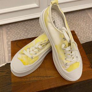 NWB "Nature Breeze" Yellow and White Sneaker